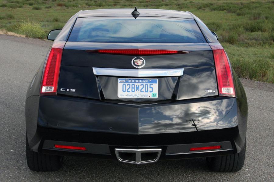  Cadillac CTS Coupe 2011 года  (фото 53 из 128)
